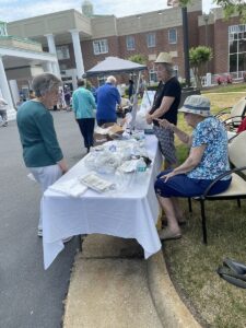 Independent Living residents volunteer and participate at The Chesapeake Fitness Festival