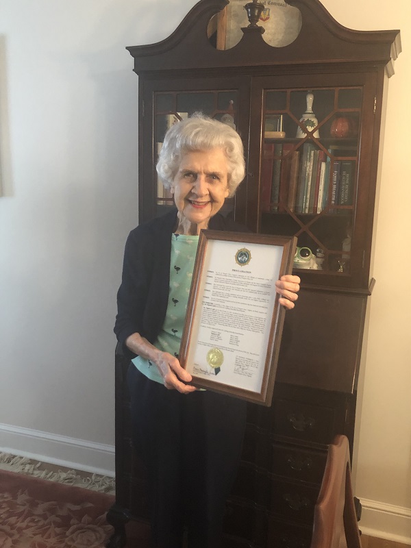 Virginia Gall receiving Lifelong Citizenship Award