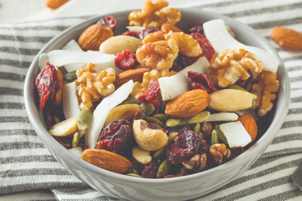 fall trailmix snack